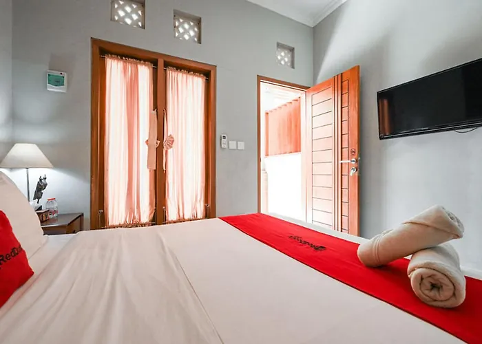 Reddoorz Near Mertasari 2 Hotel