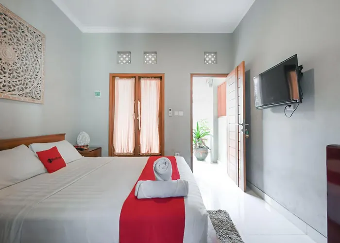 Reddoorz Near Mertasari 2 Hotel 2*