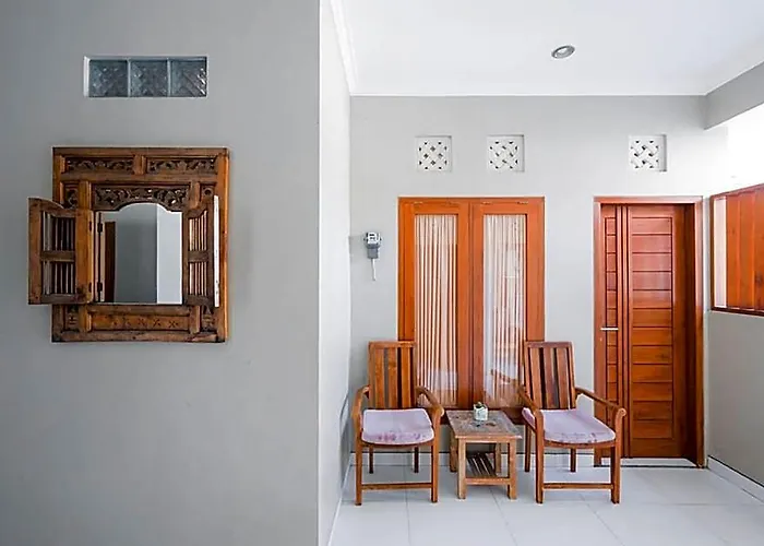 Reddoorz Near Mertasari 2 Hotel 2*