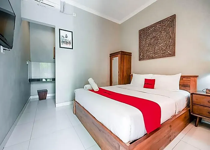 Reddoorz Near Mertasari 2 Hotel 2*