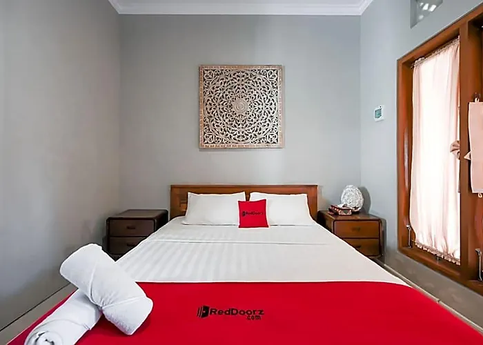 Reddoorz Near Mertasari 2 Hotel