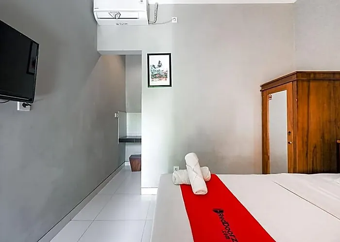 Reddoorz Near Mertasari 2 Hotel Pesanggaran